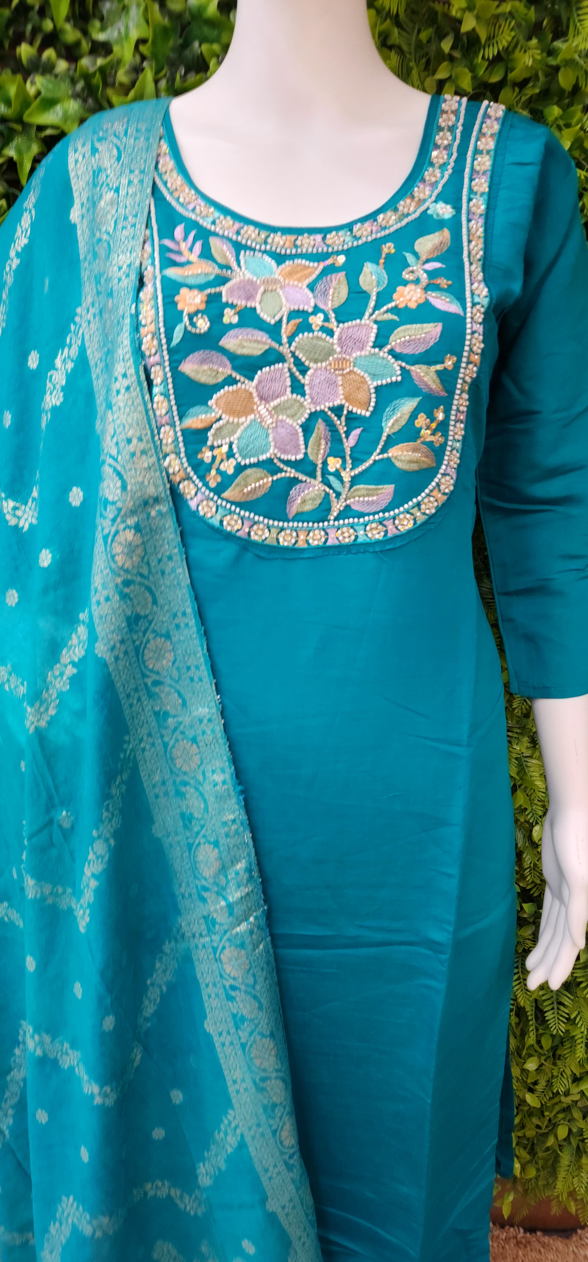 Roman Bead Partywear