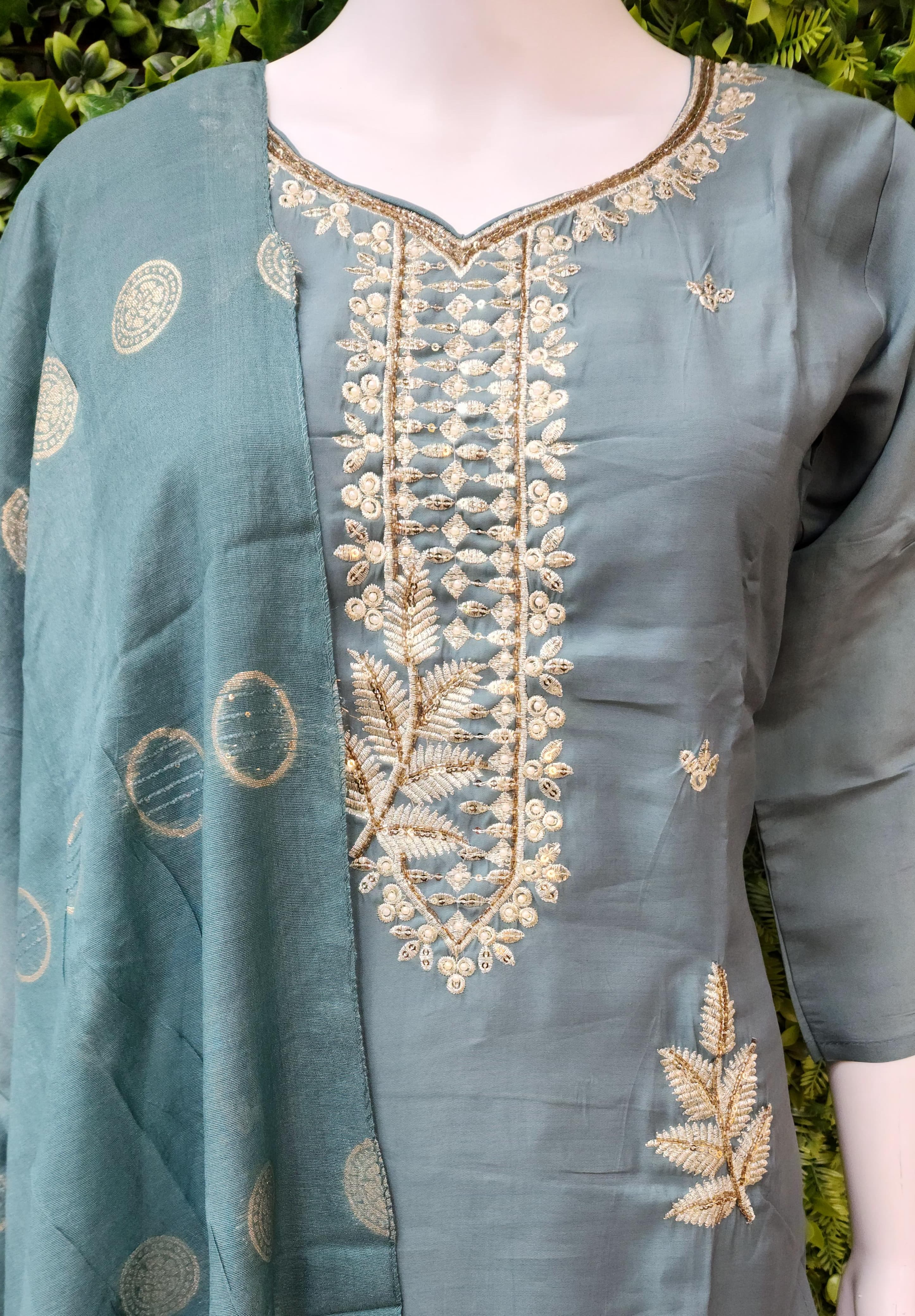 Soft shimmer Partywear