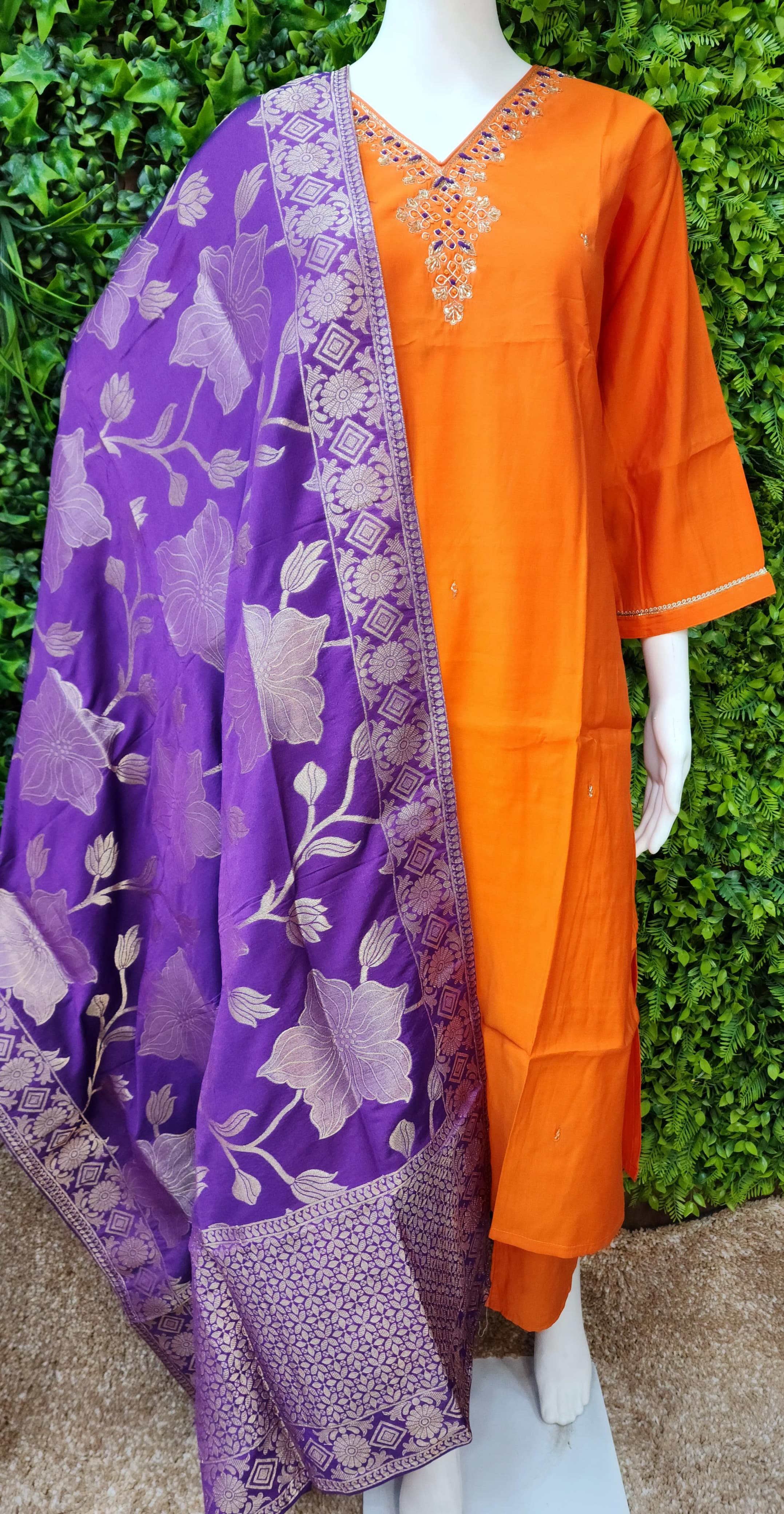 Simple & Elegant Partywear