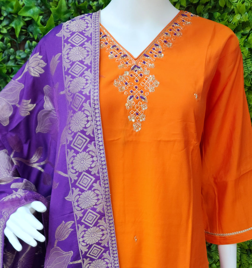 Simple & Elegant Partywear