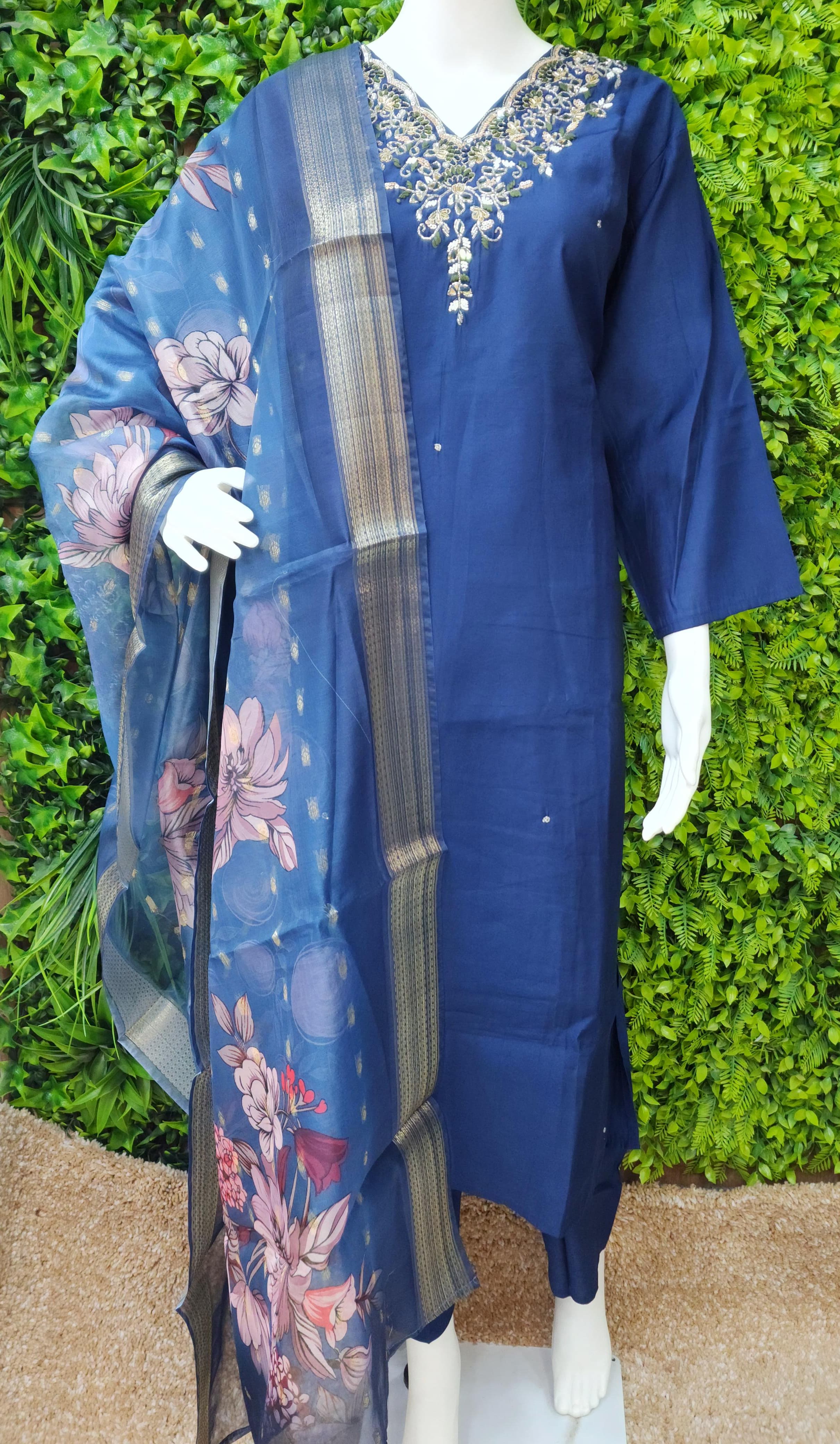 Plussize  Roman Partywear