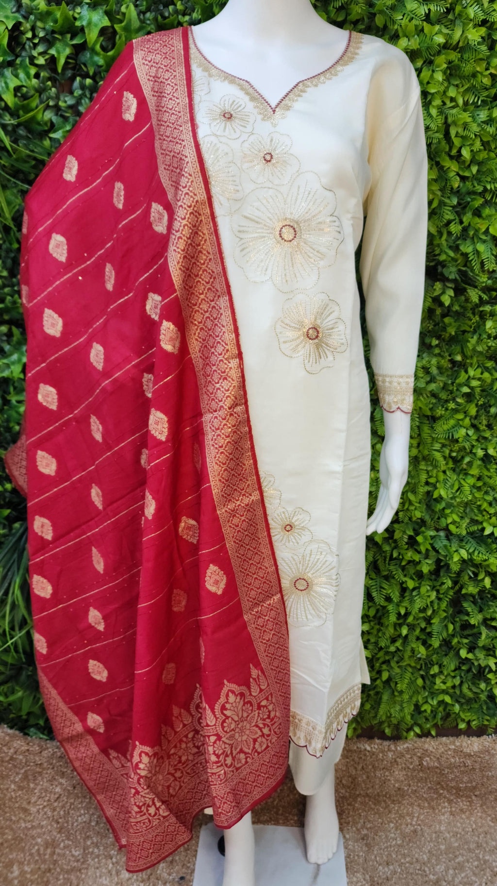 Plussize Roman Applique Partywear