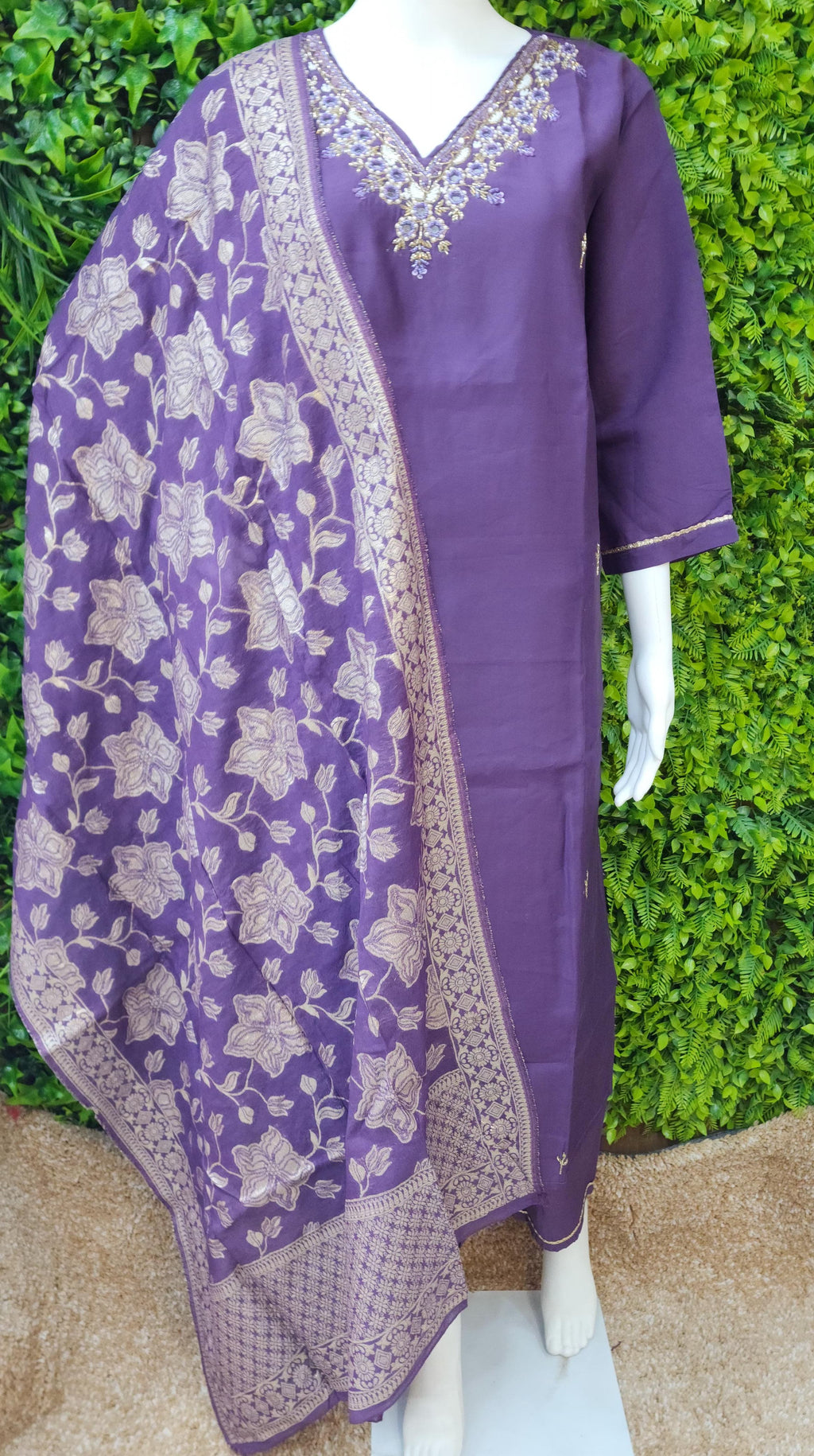 Roman Banaras Partywear