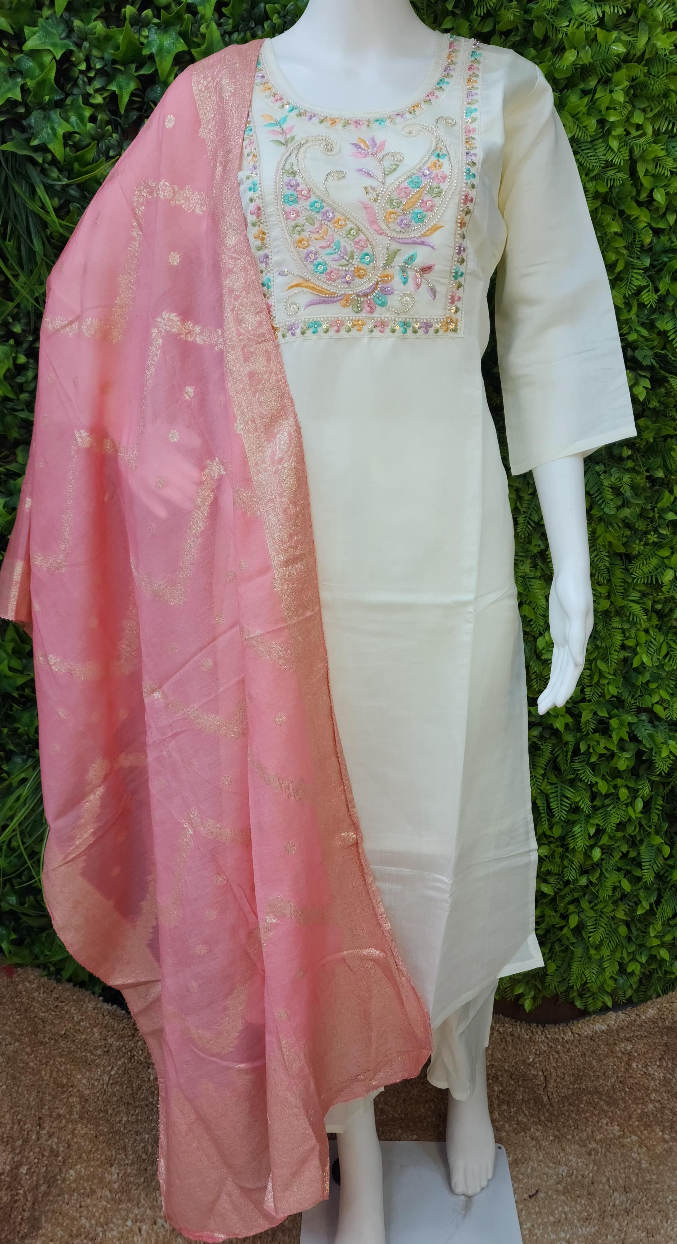 Romsn Designer Partywear