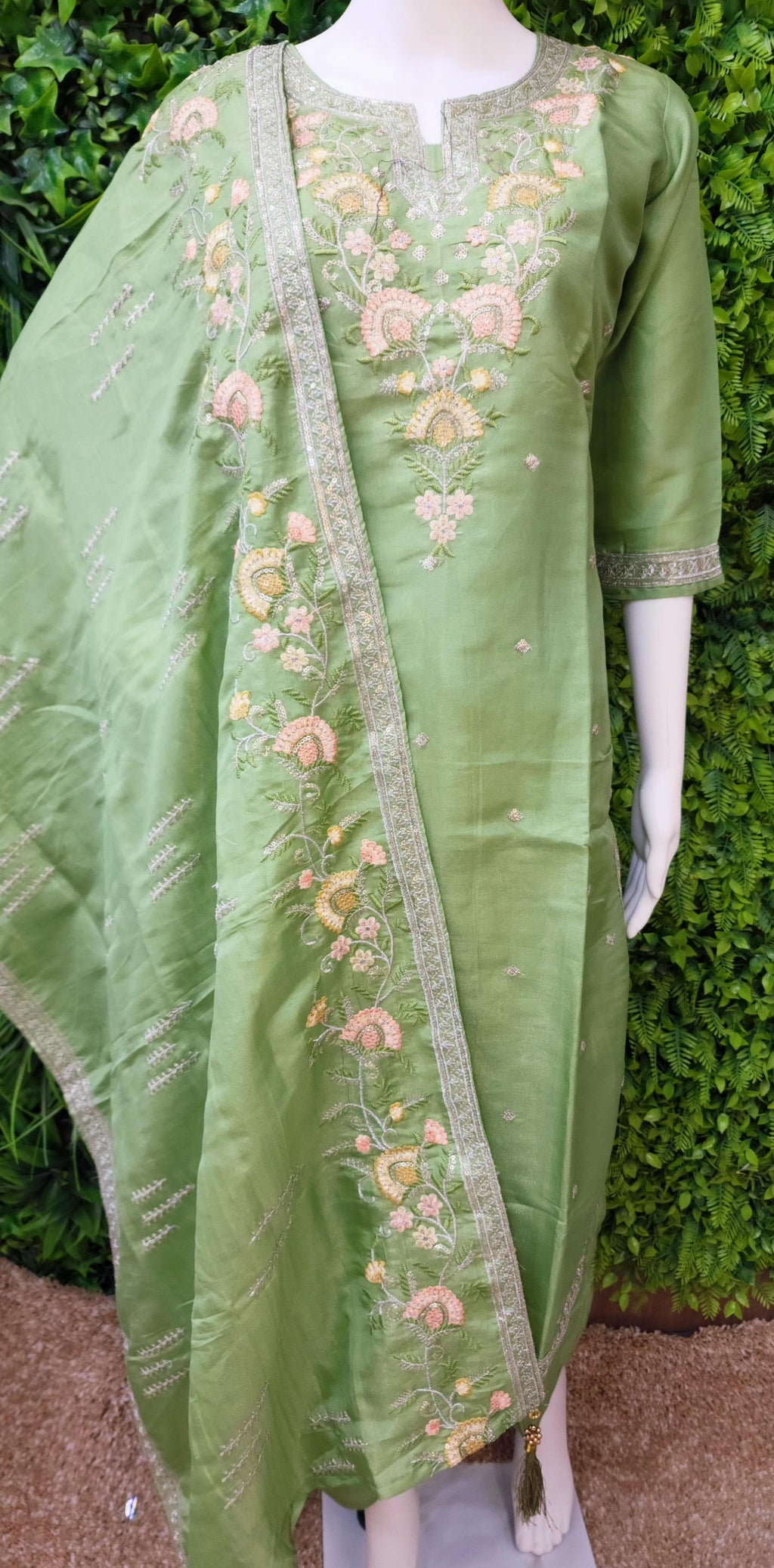 Premium Chinnon Partywear