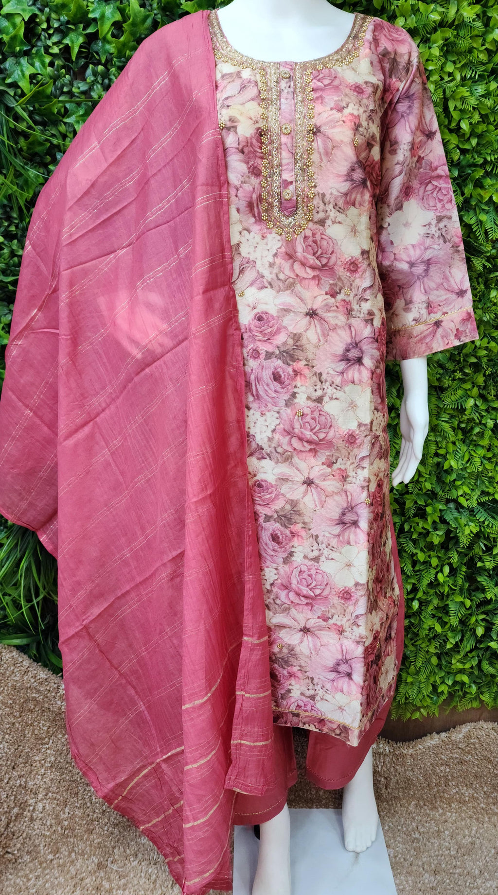 Plussize Tissue Partywear