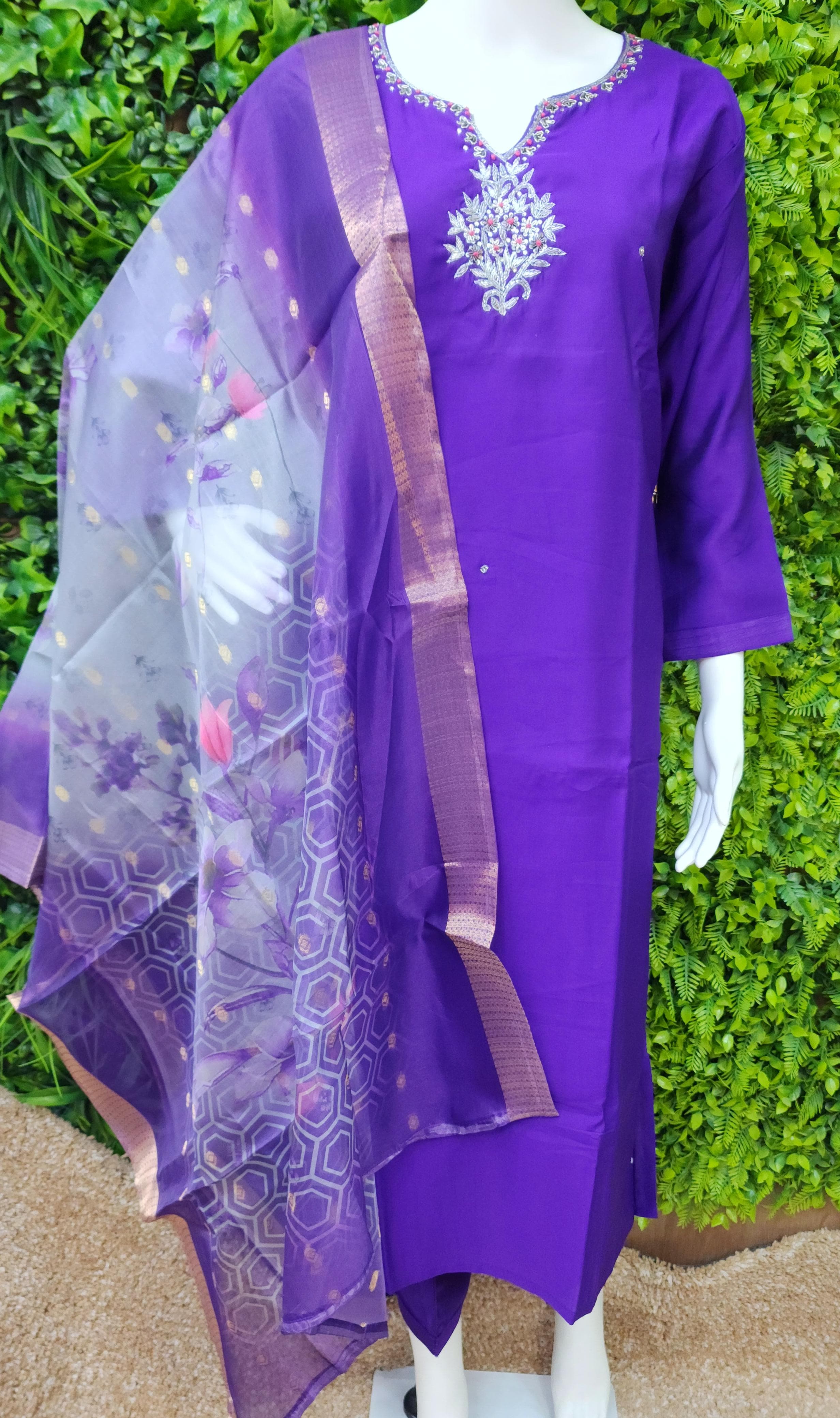 Plussize Roman Silk Partywear