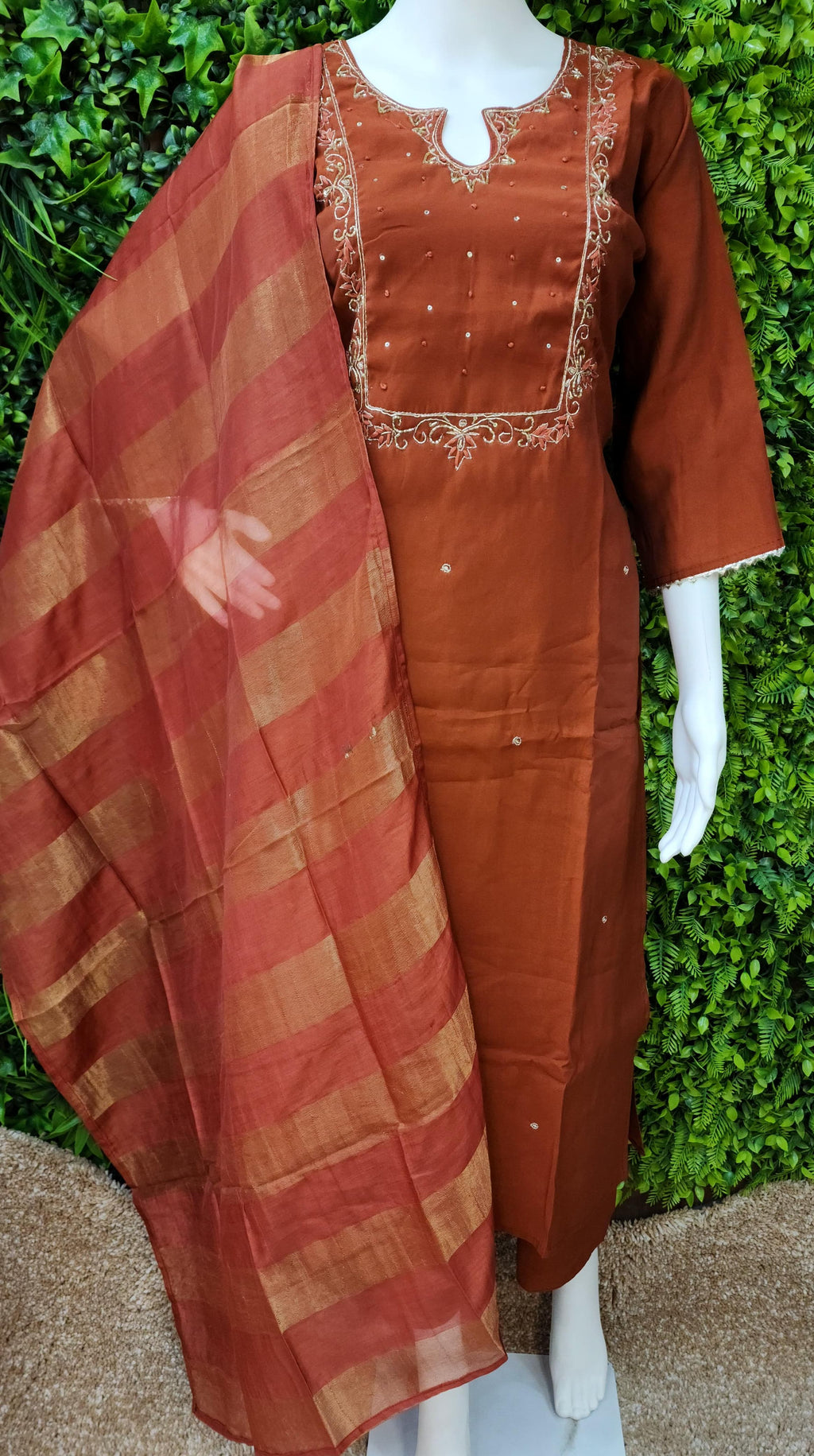 Roman Designer Partywear