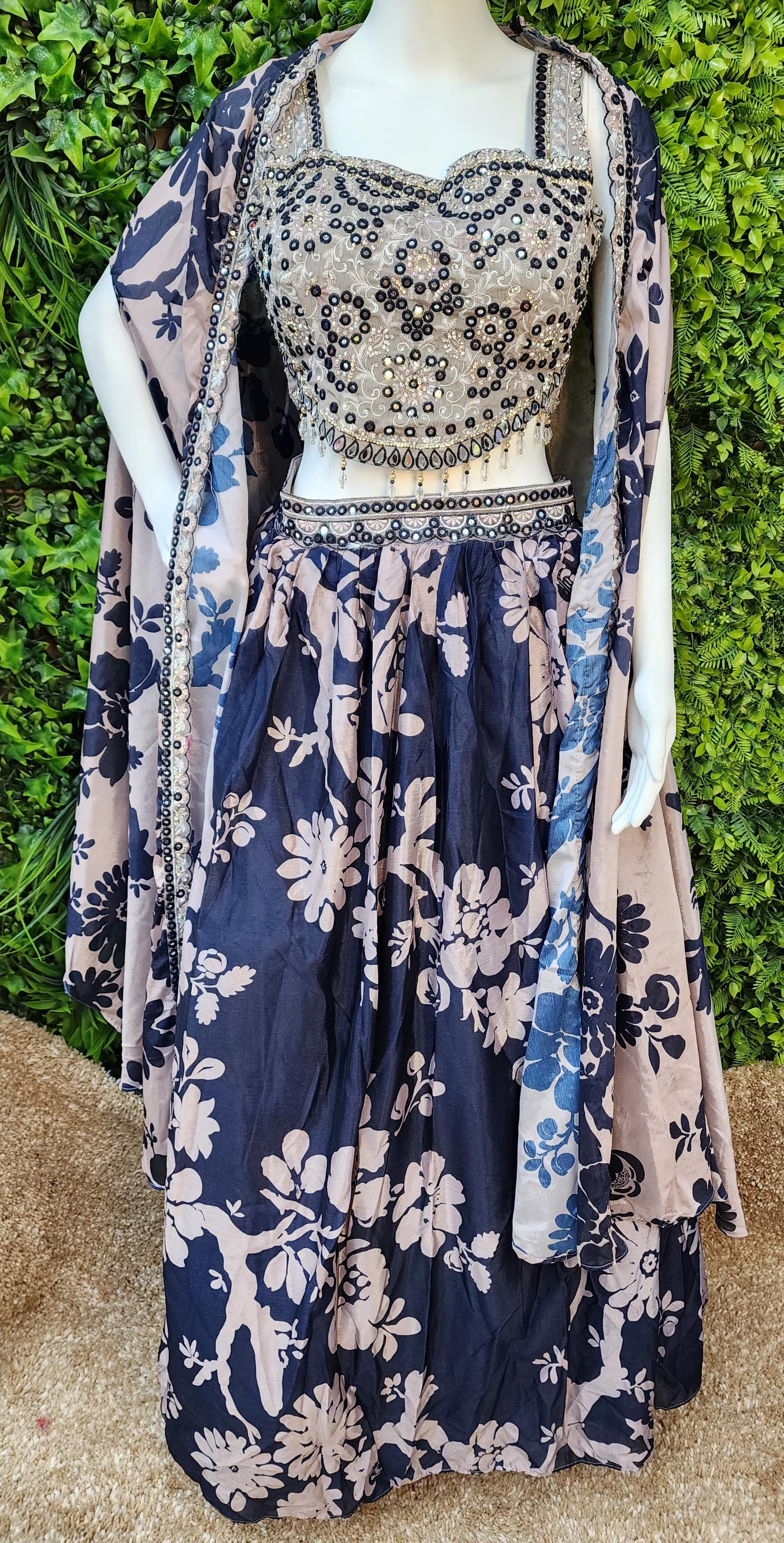 Maslin 2 in 1 Designer Crop-Top