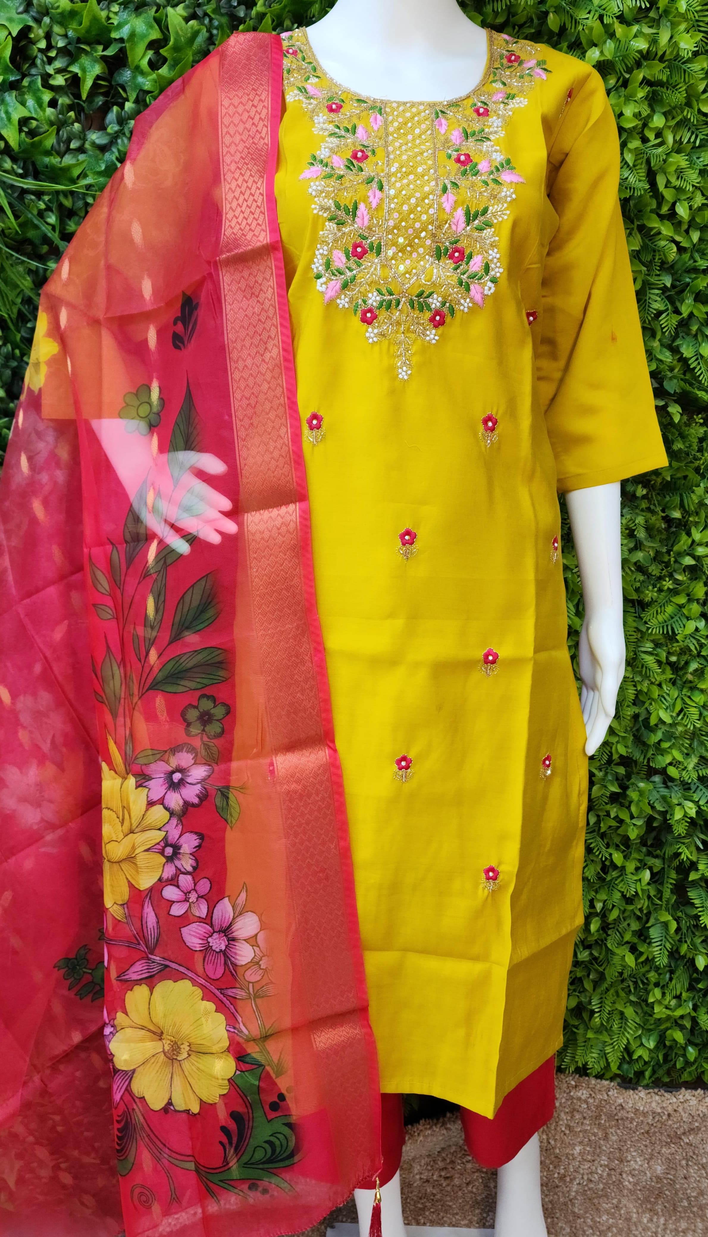 Roman Silk Partywear