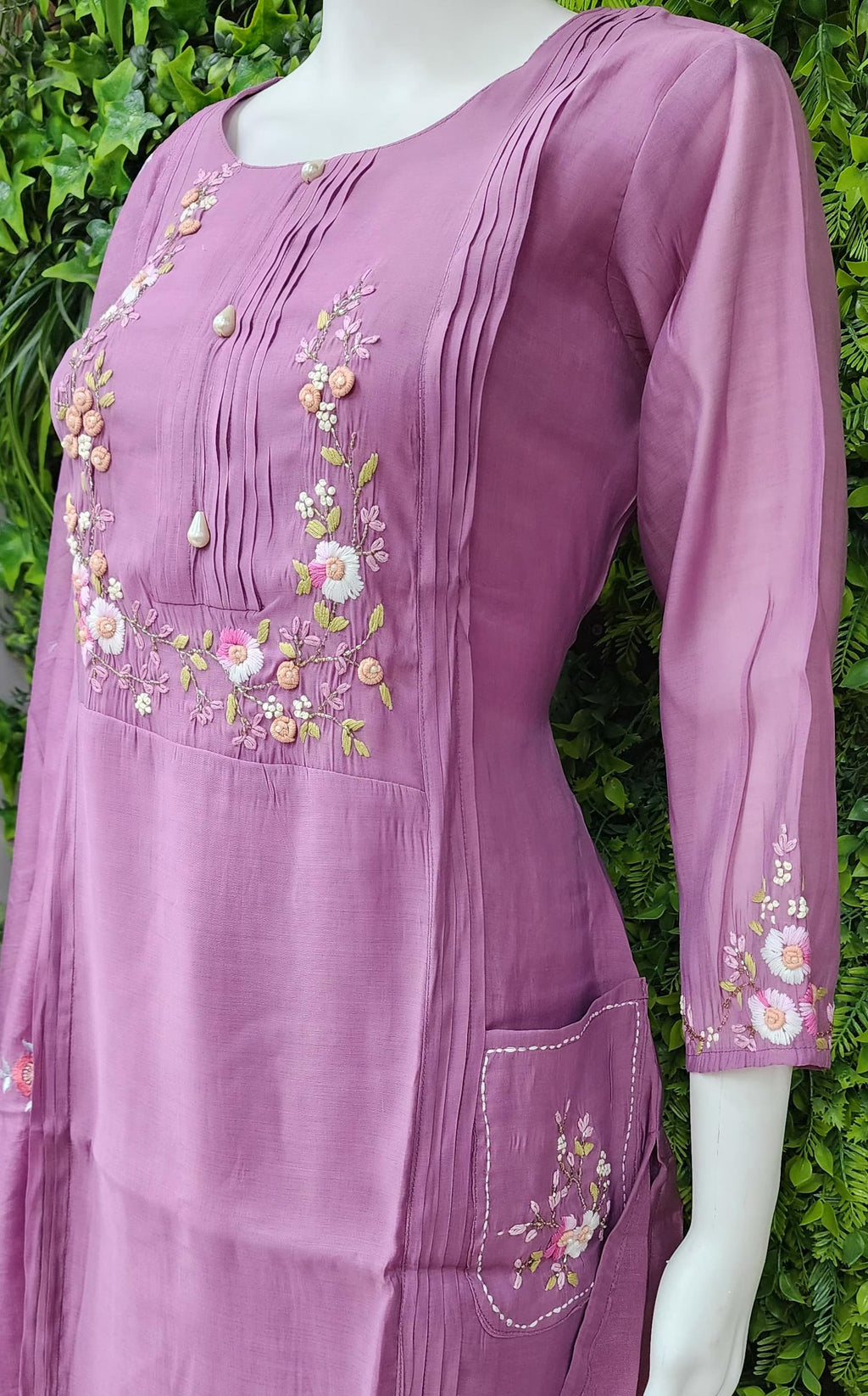 Premium Mulchenderi Designer