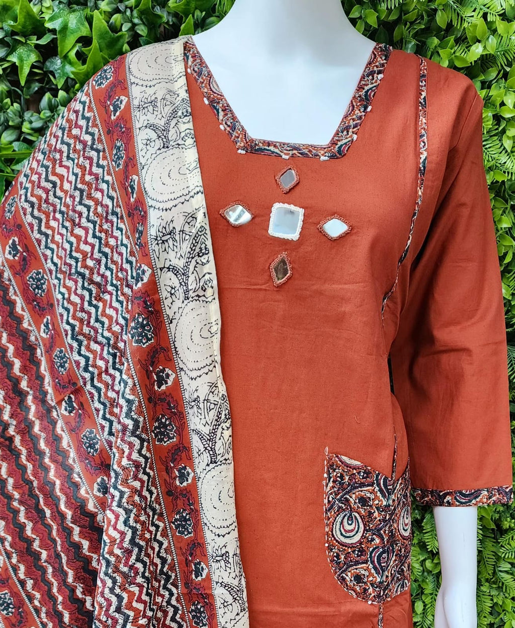 Kalamkari Jaipur Cotton Kurtaset