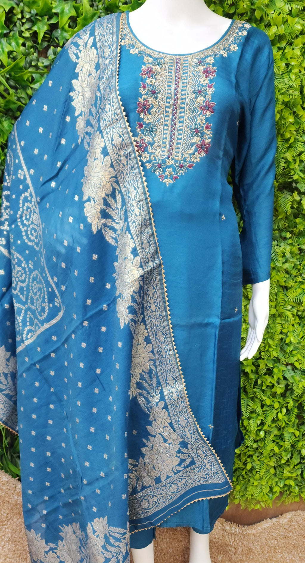 Pure Mulchenderi Kurtaset