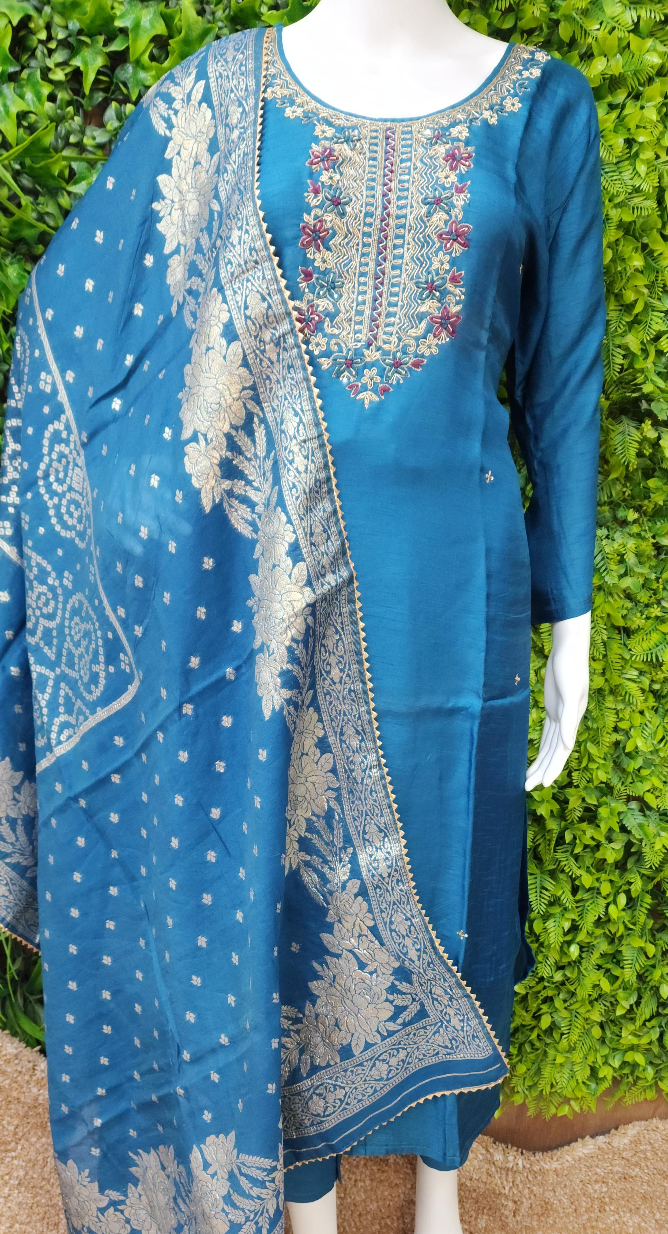Pure Mulchenderi Kurtaset