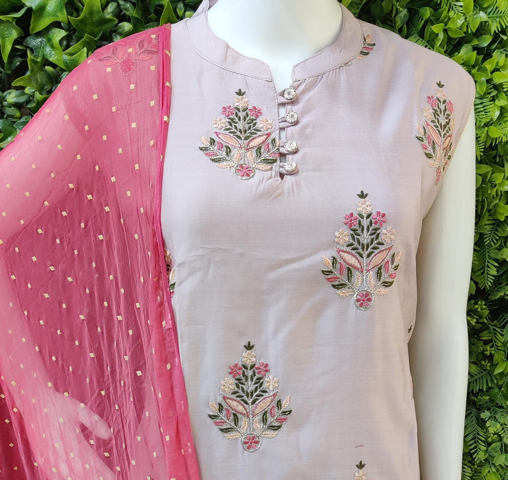 Plussize Roman Threadwork