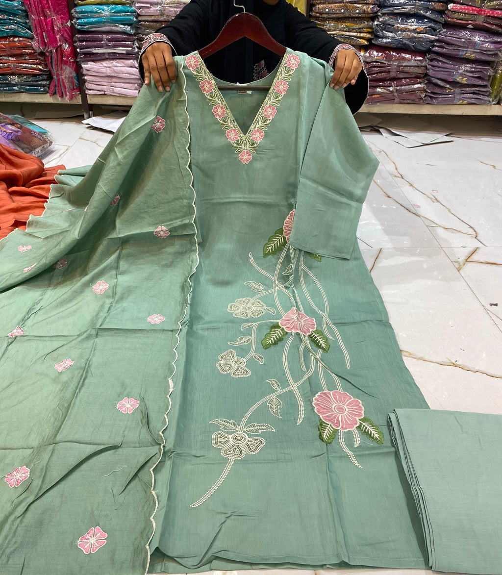 Plussize Mulchenderi Dress