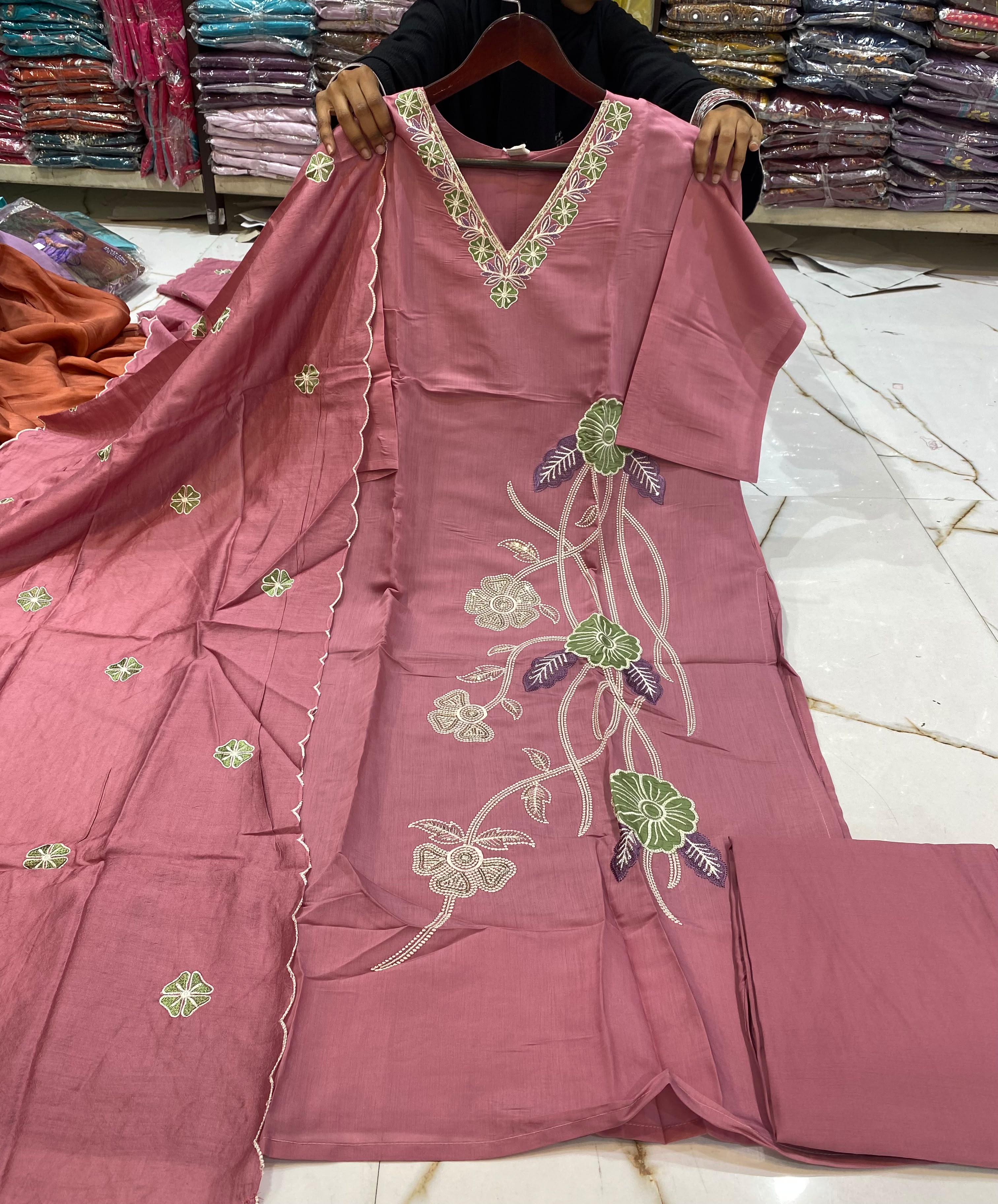 Plussize Mulchenderi Dress